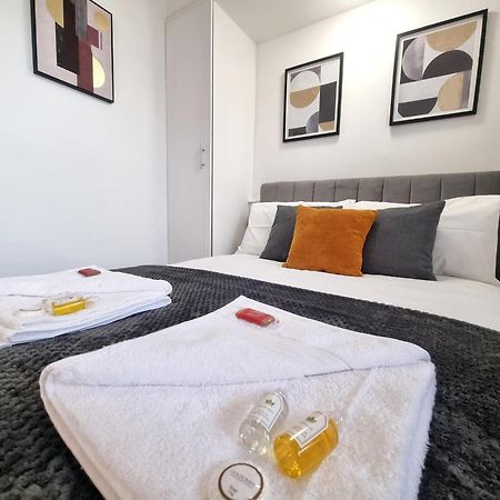 ווטפורד Cosy Apartment Nearby Train Station! מראה חיצוני תמונה