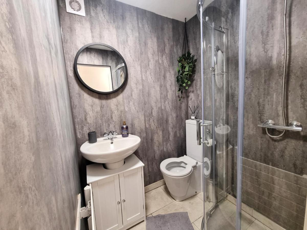 ווטפורד Cosy Apartment Nearby Train Station! מראה חיצוני תמונה